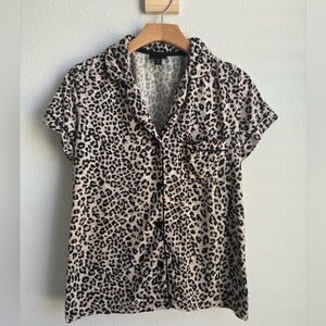 TAHARI cheetah print sleepwear set size small